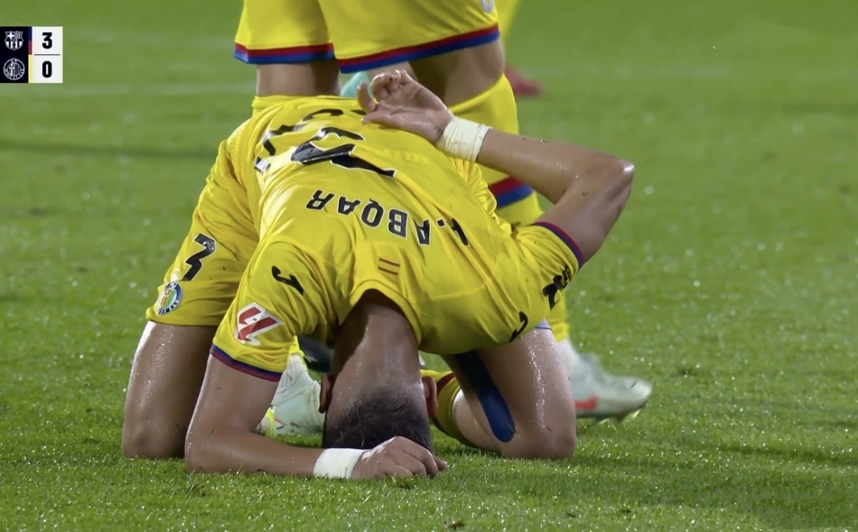 引发双方一 引发双方一