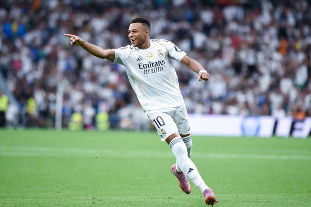 维尼修斯小, 皇家马德里, 沉的远射洞 维尼修斯小, 皇家马德里, 沉的远射洞